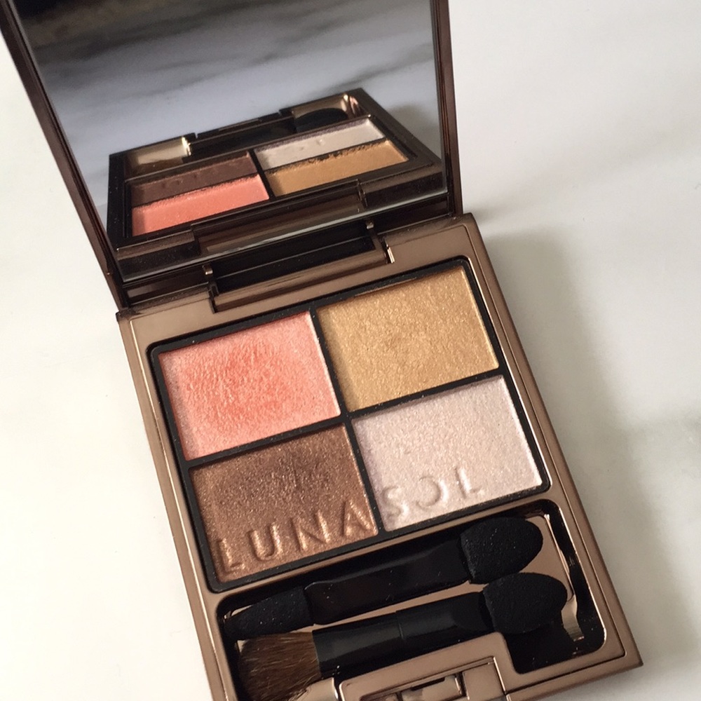 Lunasol Eyeshadow Palette